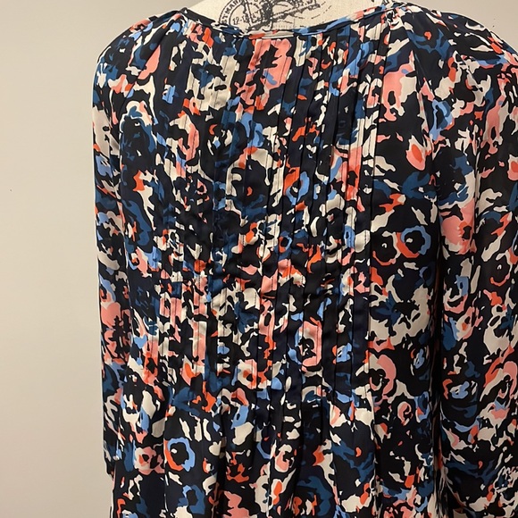 TASLLE TIE NECK 7/8 sleeve BLOUSE - Picture 4 of 7